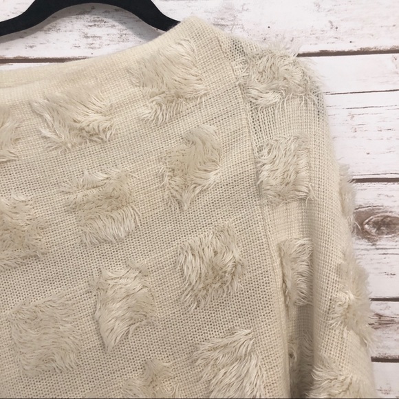 Poncho/Shawl - Picture 3 of 5